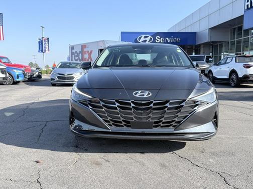 2022 Hyundai ELANTRA Limited