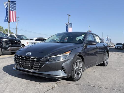 2022 Hyundai ELANTRA Limited