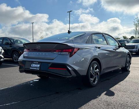Fluid Metal 2025 Hyundai ELANTRA Sport