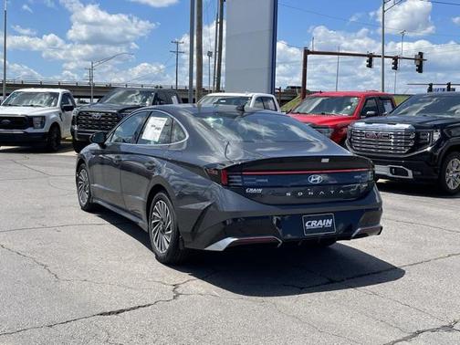 2025 Hyundai SONATA Hybrid SE