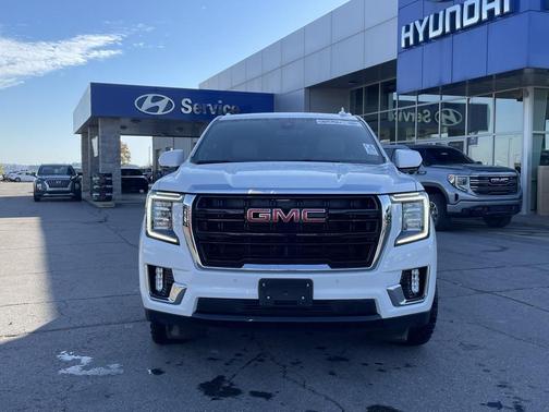 2022 GMC Yukon XL SLE