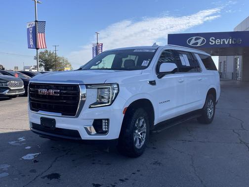 2022 GMC Yukon XL SLE