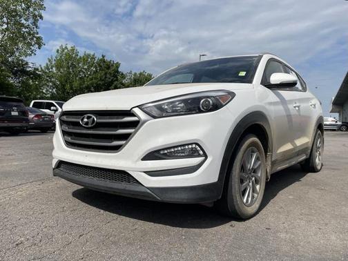 2017 Hyundai TUCSON SE Plus