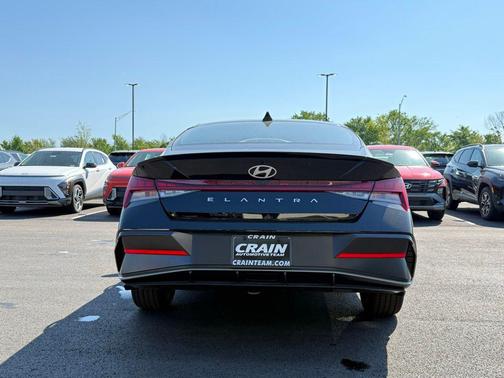 Abyss Black 2026 Hyundai ELANTRA Sport
