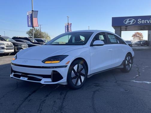 2025 Hyundai IONIQ 6 SE
