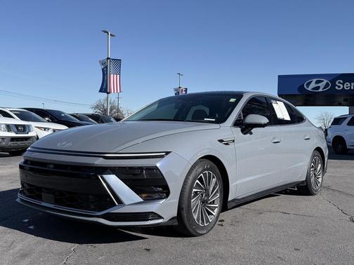 2024 Hyundai SONATA Hybrid Limited