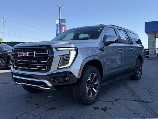 2025 GMC Yukon XL 4WD AT4