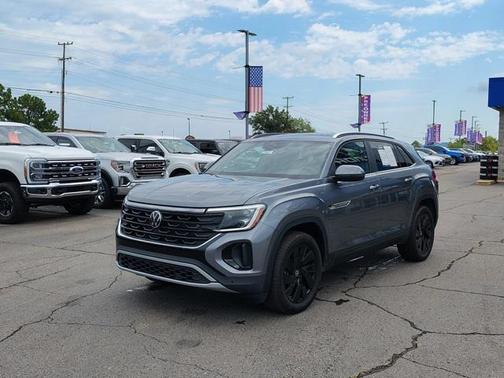 2025 Volkswagen Atlas Cross Sport 2.0T SE w/Technology