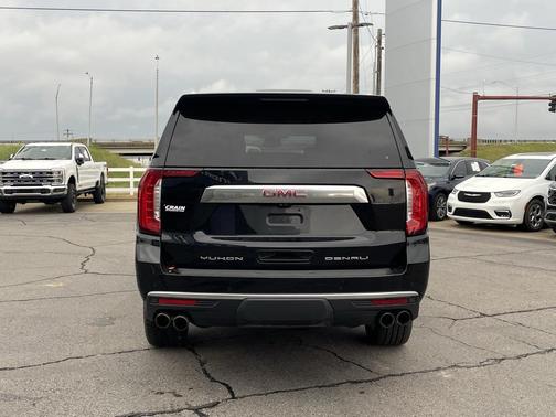 2023 GMC Yukon XL Denali