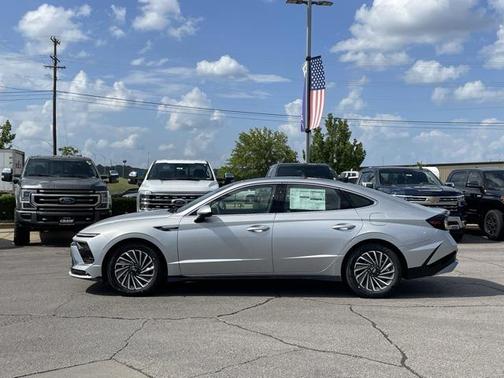 2025 Hyundai SONATA Hybrid Limited