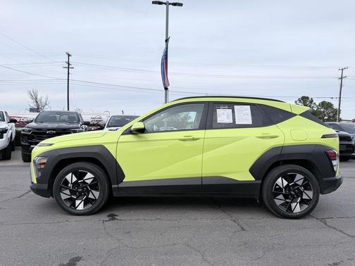 2024 Hyundai KONA SEL