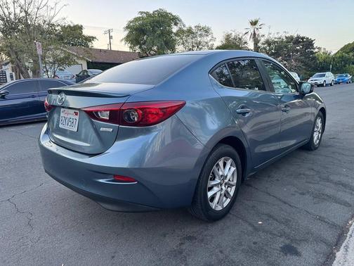 2016 Mazda Mazda3 i Touring