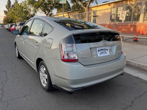2005 Toyota Prius Base