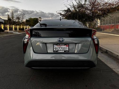 2016 Toyota Prius Two
