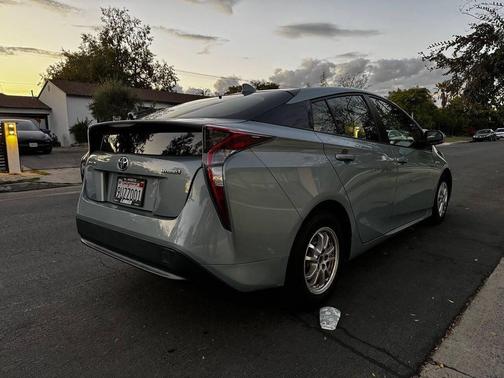 2016 Toyota Prius Two