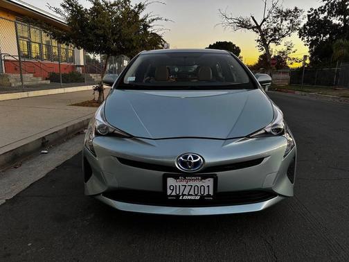 2016 Toyota Prius Two