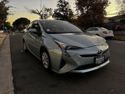 2016 Toyota Prius Two