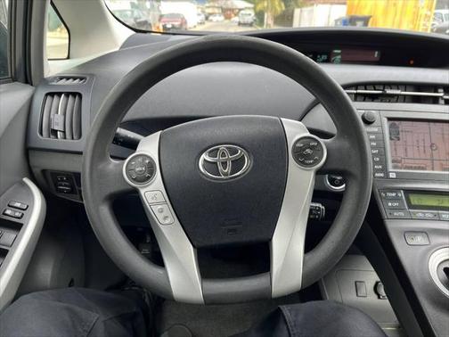 2011 Toyota Prius III