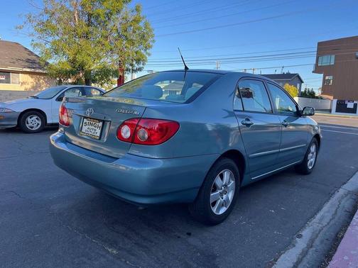 2007 Toyota Corolla LE