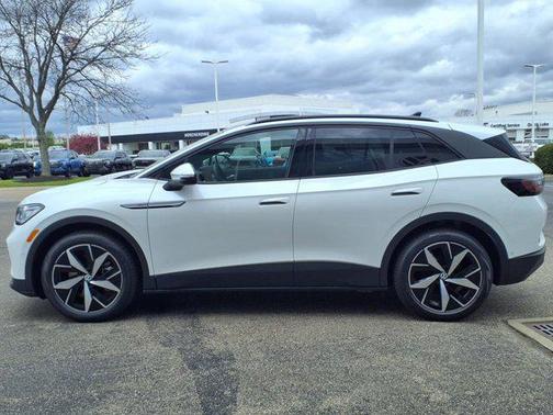 2025 Volkswagen ID.4 Pro