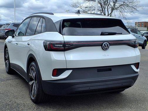 2025 Volkswagen ID.4 Pro