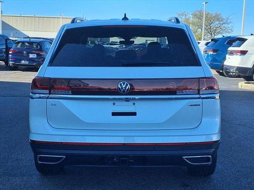 2026 Volkswagen Atlas 2.0T SE w/Technology 4MOTION