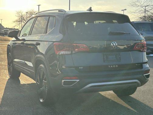 2024 Volkswagen Taos 1.5T SE