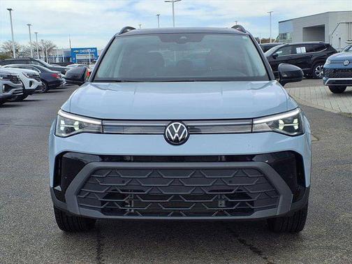 2025 Volkswagen Taos 1.5T SE Black