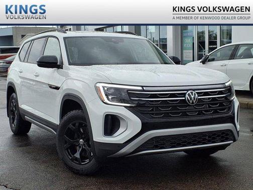 2025 Volkswagen Atlas 2.0T Peak Edition