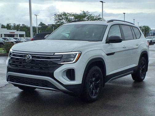 2025 Volkswagen Atlas 2.0T Peak Edition