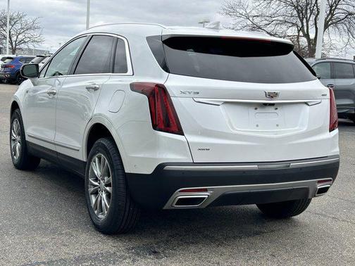 2022 Cadillac XT5 Premium Luxury