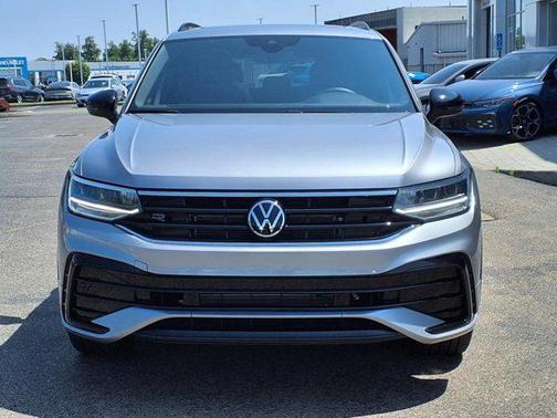 2024 Volkswagen Tiguan 2.0T SE R-Line Black 4MOTION