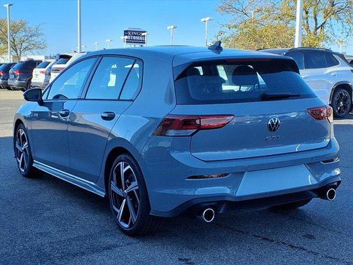 2025 Volkswagen Golf GTI 2.0T SE DSG