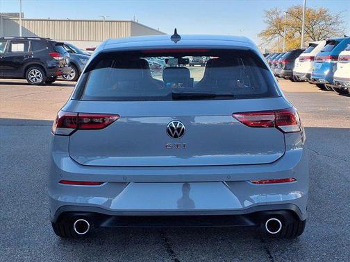 2025 Volkswagen Golf GTI 2.0T SE DSG