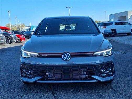 2025 Volkswagen Golf GTI 2.0T SE DSG