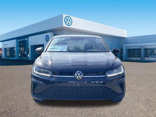 Deep Black Pearl 2026 Volkswagen Jetta 1.4T S