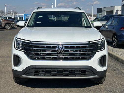 2025 Volkswagen Atlas 2.0T SE w/Technology 4MOTION