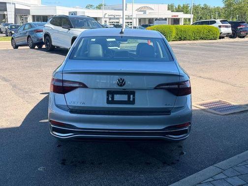 Pyrite Silver Metallic 2023 Volkswagen Jetta 1.5T SEL