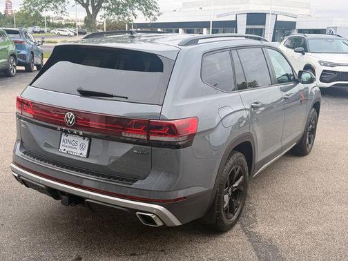 Pure Gray 2024 Volkswagen Atlas 2.0T SEL