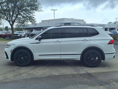 2022 Volkswagen Tiguan 2.0T SE R-Line Black 4MOTION