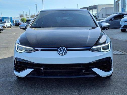 2024 Volkswagen Golf R 2.0T Manual