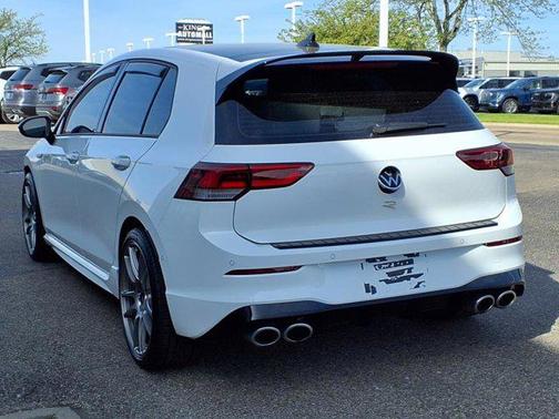 2024 Volkswagen Golf R 2.0T Manual