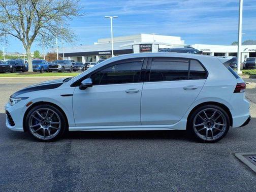 2024 Volkswagen Golf R 2.0T Manual