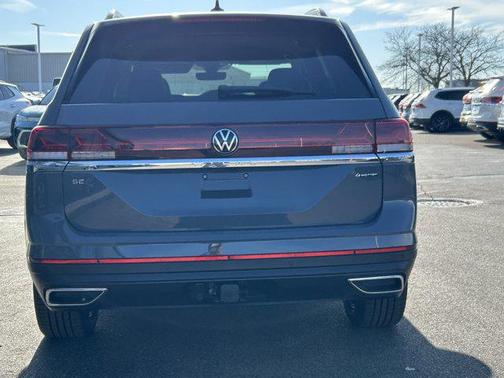 2026 Volkswagen Atlas 2.0T SE w/Technology 4MOTION
