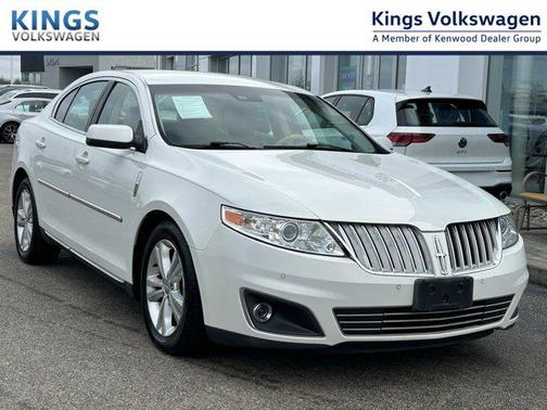 2010 Lincoln MKS Base