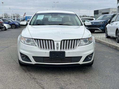 2010 Lincoln MKS Base