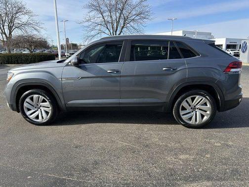 Platinum Gray 2020 Volkswagen Atlas Cross Sport 2.0T SE w/Technology 4MOTION