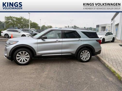 Silver Metallic 2025 Ford Explorer Platinum