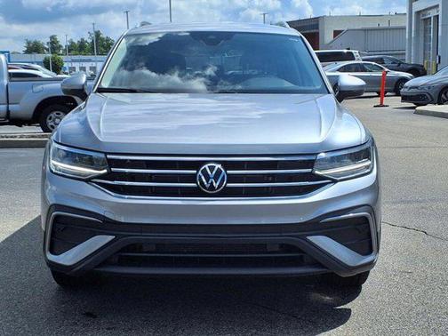 2024 Volkswagen Tiguan 2.0T SE 4MOTION