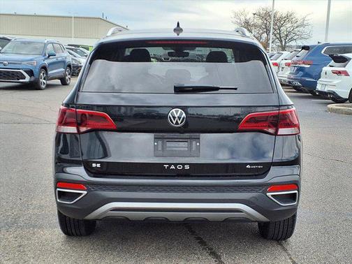 2024 Volkswagen Taos 1.5T SE